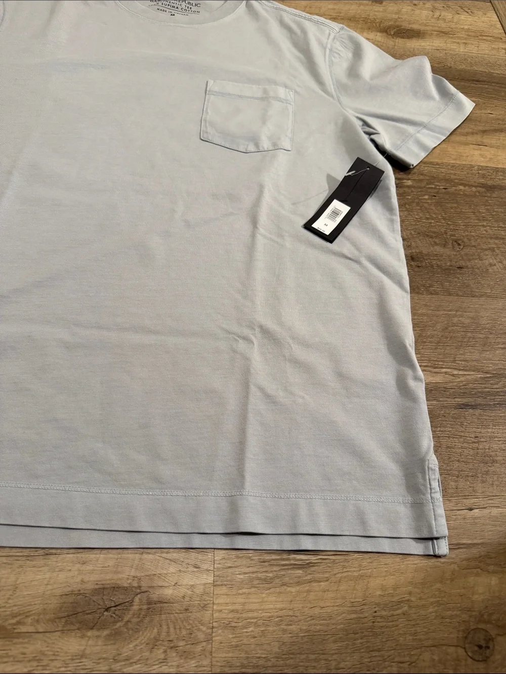 New Banana Republic Men's Crewneck Pocket Tee
